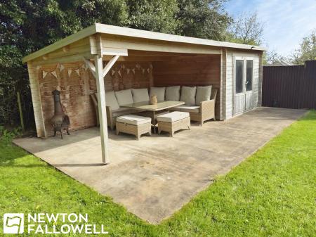 4 bedroom Detached house for sale in Top Street, Askham, NG22