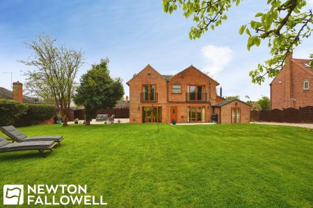 4 bedroom Detached house for sale in Top Street, Askham, NG22