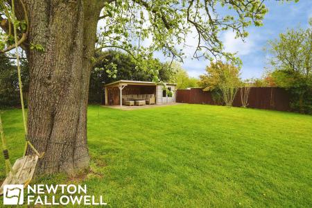 4 bedroom Detached house for sale in Top Street, Askham, NG22