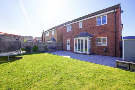 4 bedroom Detached house for sale in Monsella Grove, Retford, DN22