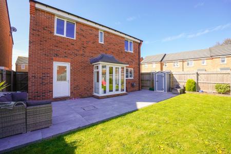 4 bedroom Detached house for sale in Monsella Grove, Retford, DN22