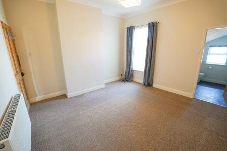 2 bedroom Terraced House to let in Savile Street, Retford, DN22