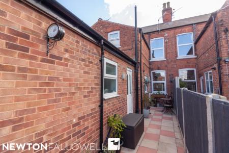 2 bedroom Terraced House to let in Savile Street, Retford, DN22