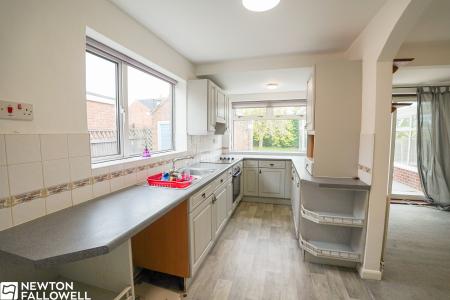 2 bedroom Bungalow for sale in Oaklands Lane, Retford, DN22