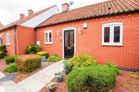 1 bedroom Terraced bungalow for sale in The Brambles, Retford, DN22