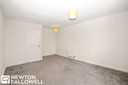 2 bedroom Flat for sale in Waterfields, Retford, DN22