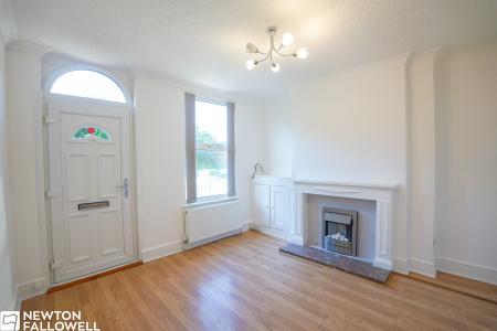 2 bedroom Terraced House to let in Hind Street, Retford, DN22