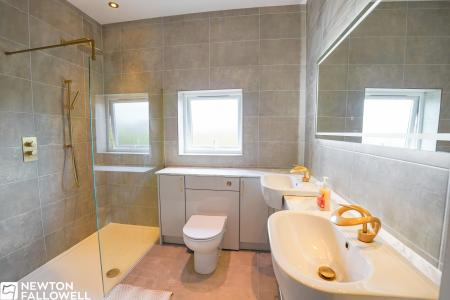 5 bedroom Detached house for sale in Main Street, Rampton, DN22