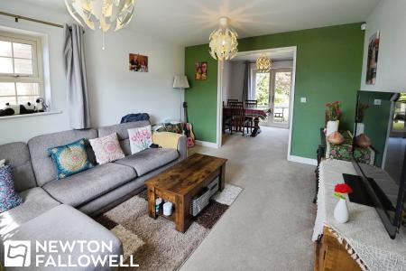 5 bedroom Detached house for sale in Headingly Road, Retford, DN22