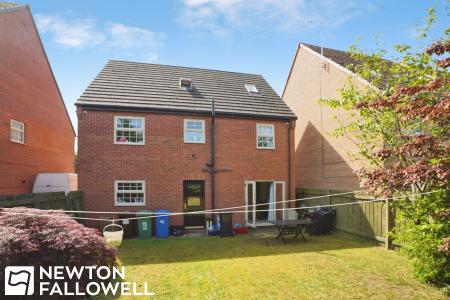 5 bedroom Detached house for sale in Headingly Road, Retford, DN22