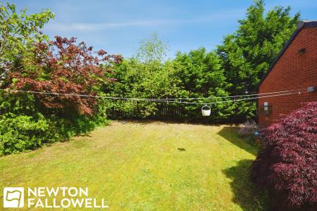 5 bedroom Detached house for sale in Headingly Road, Retford, DN22