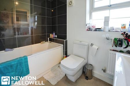 5 bedroom Detached house for sale in Headingly Road, Retford, DN22