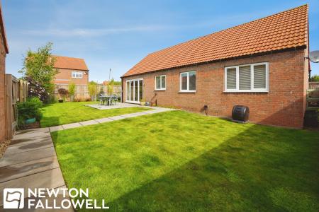 3 bedroom Bungalow to let in St Marys Close, Doncaster, DN10
