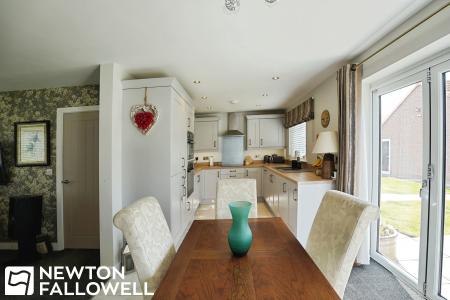 3 bedroom Bungalow to let in St Marys Close, Doncaster, DN10