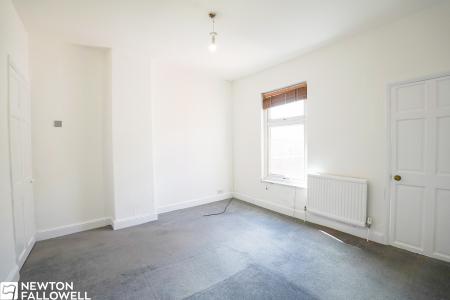 2 bedroom Terraced House to let in Grove Lane, Retford, DN22