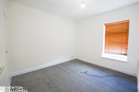 2 bedroom Terraced House to let in Grove Lane, Retford, DN22