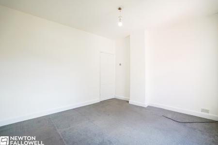 2 bedroom Terraced House to let in Grove Lane, Retford, DN22