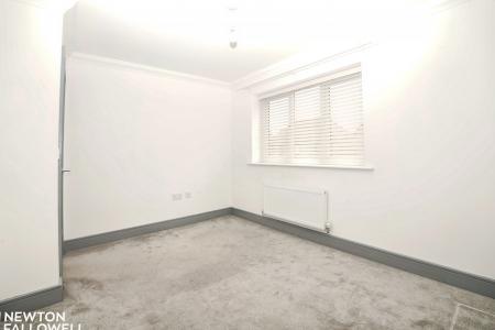 3 bedroom End of terrace house for sale in Hawfinch Meadows, Retford, DN22