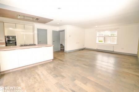 3 bedroom End of terrace house for sale in Hawfinch Meadows, Retford, DN22