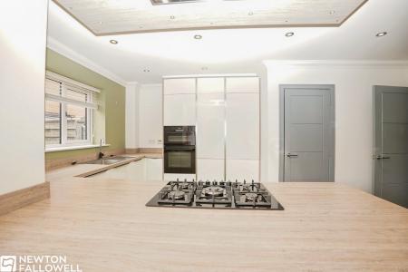 3 bedroom End of terrace house for sale in Hawfinch Meadows, Retford, DN22