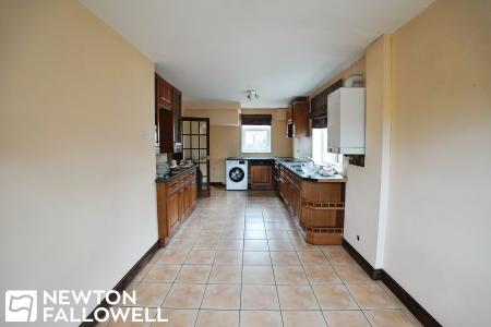 3 bedroom Semi-detached house for sale in Trinity Road, Retford, DN22