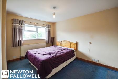 3 bedroom Semi-detached house for sale in Trinity Road, Retford, DN22