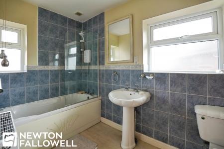 3 bedroom Semi-detached house for sale in Trinity Road, Retford, DN22