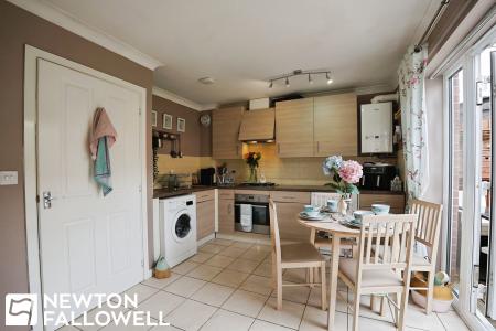 3 bedroom Semi-detached house for sale in Black Hereford Way, Retford, DN22