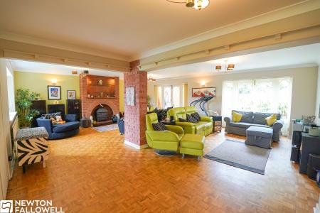 4 bedroom Detached house for sale in Chequers Close, Ranby, DN22