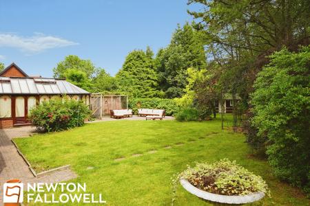 4 bedroom Detached house for sale in Chequers Close, Ranby, DN22