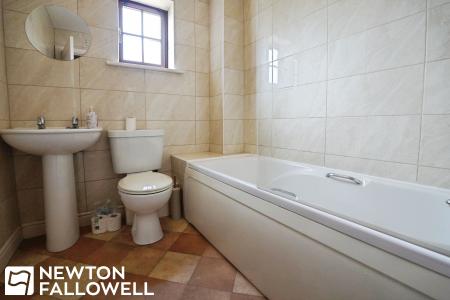 2 bedroom End of terrace house for sale in The Rotunda, Beckingham, DN10