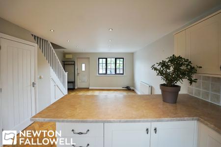 2 bedroom End of terrace house for sale in The Rotunda, Beckingham, DN10