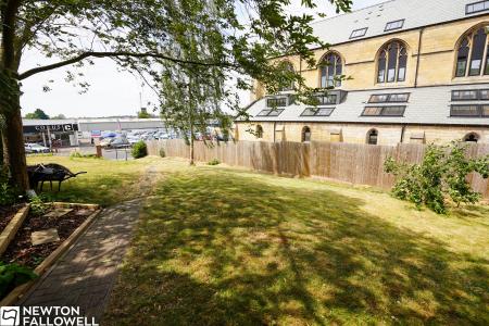 2 bedroom Apartment for sale in Hollymount, Retford, DN22
