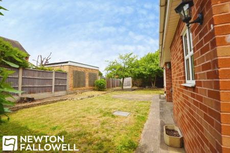 3 bedroom Detached house to let in Spitalfields, Blyth, S81