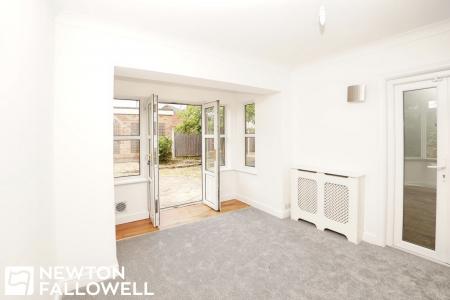 3 bedroom Detached house to let in Spitalfields, Blyth, S81