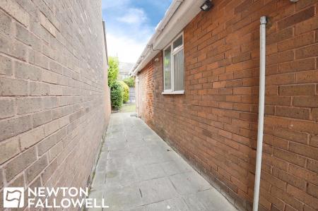 3 bedroom Detached house to let in Spitalfields, Blyth, S81