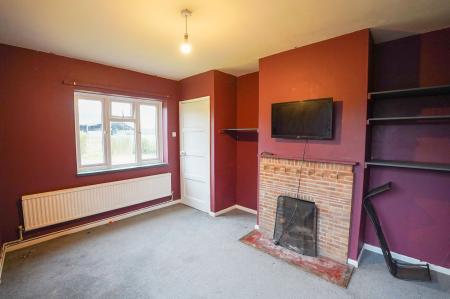 3 bedroom Semi-detached house for sale in Haughton, Retford, DN22