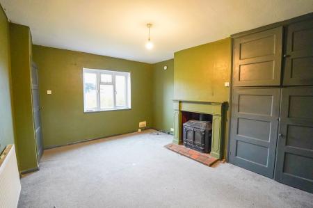 3 bedroom Semi-detached house for sale in Haughton, Retford, DN22