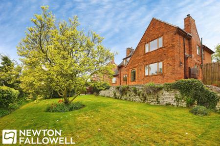 4 bedroom Detached house for sale in Top Street, Askham, NG22