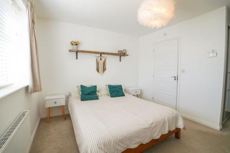 4 bedroom Detached house for sale in Monsella Grove, Retford, DN22