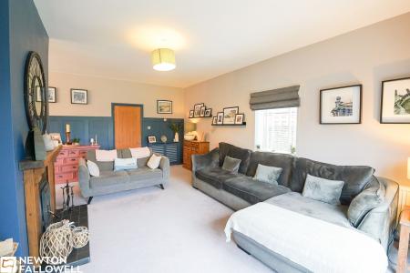 5 bedroom Detached bungalow for sale in Fingle Street, North Leverton, DN22