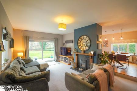 5 bedroom Detached bungalow for sale in Fingle Street, North Leverton, DN22