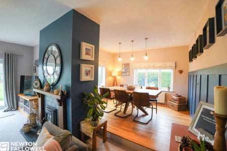 5 bedroom Detached bungalow for sale in Fingle Street, North Leverton, DN22