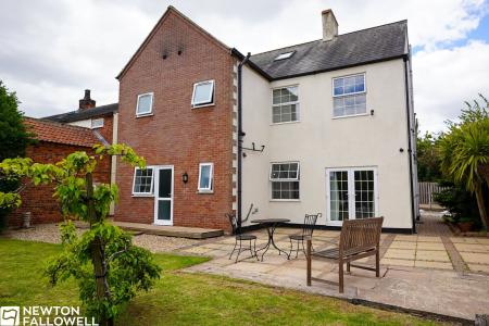 5 bedroom Detached house for sale in Main Street, Rampton, DN22