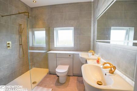 5 bedroom Detached house for sale in Main Street, Rampton, DN22