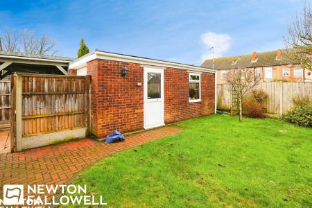 4 bedroom Detached bungalow for sale in Wentworth Close, Retford, DN22