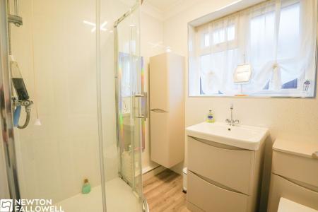 4 bedroom Detached bungalow for sale in Wentworth Close, Retford, DN22