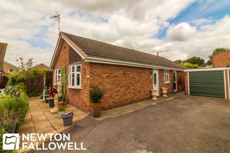 3 bedroom Detached bungalow for sale in South View Drive, Clarborough, DN22