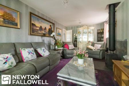 3 bedroom Detached bungalow for sale in South View Drive, Clarborough, DN22