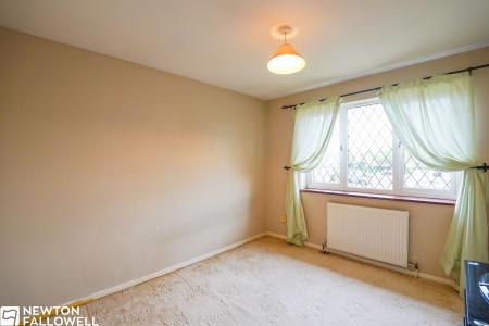 3 bedroom Semi-detached house for sale in Kingsmead, Retford, DN22